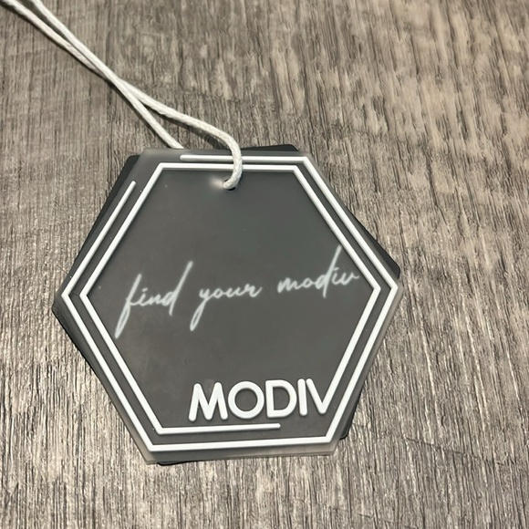 Modiv sports bra - Picture 2 of 5